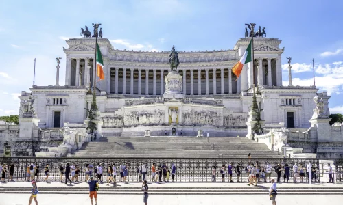 victor-emanuele-ii-monument-altare-della-patria-rome-italy.jpg